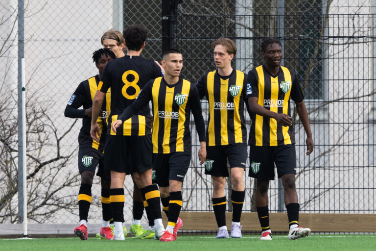 Vinner HTFF första matchen?