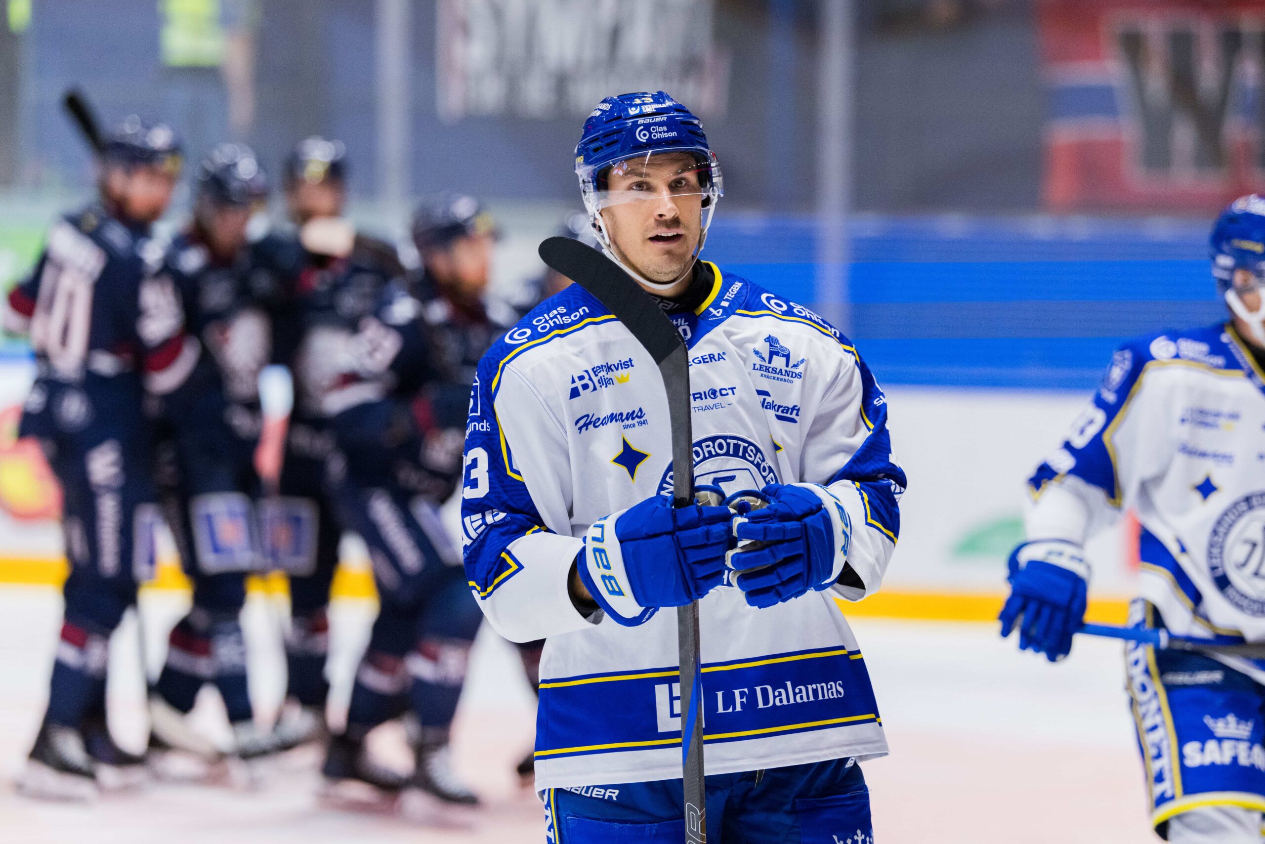En deppig Jon Knuts i Leksand efter att ha släppt in 5-1 målet mot Linköping