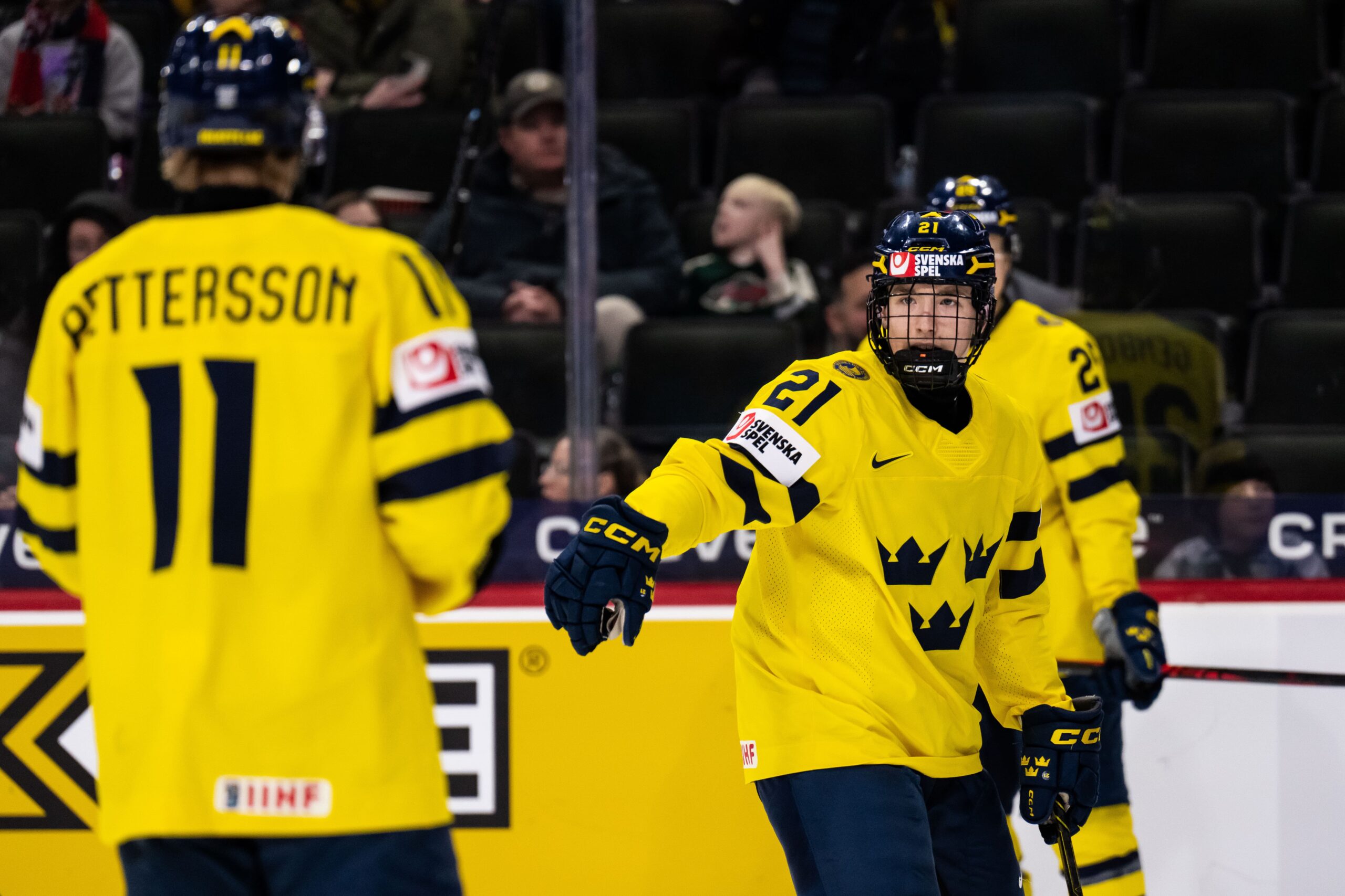 svenska spelare på isen