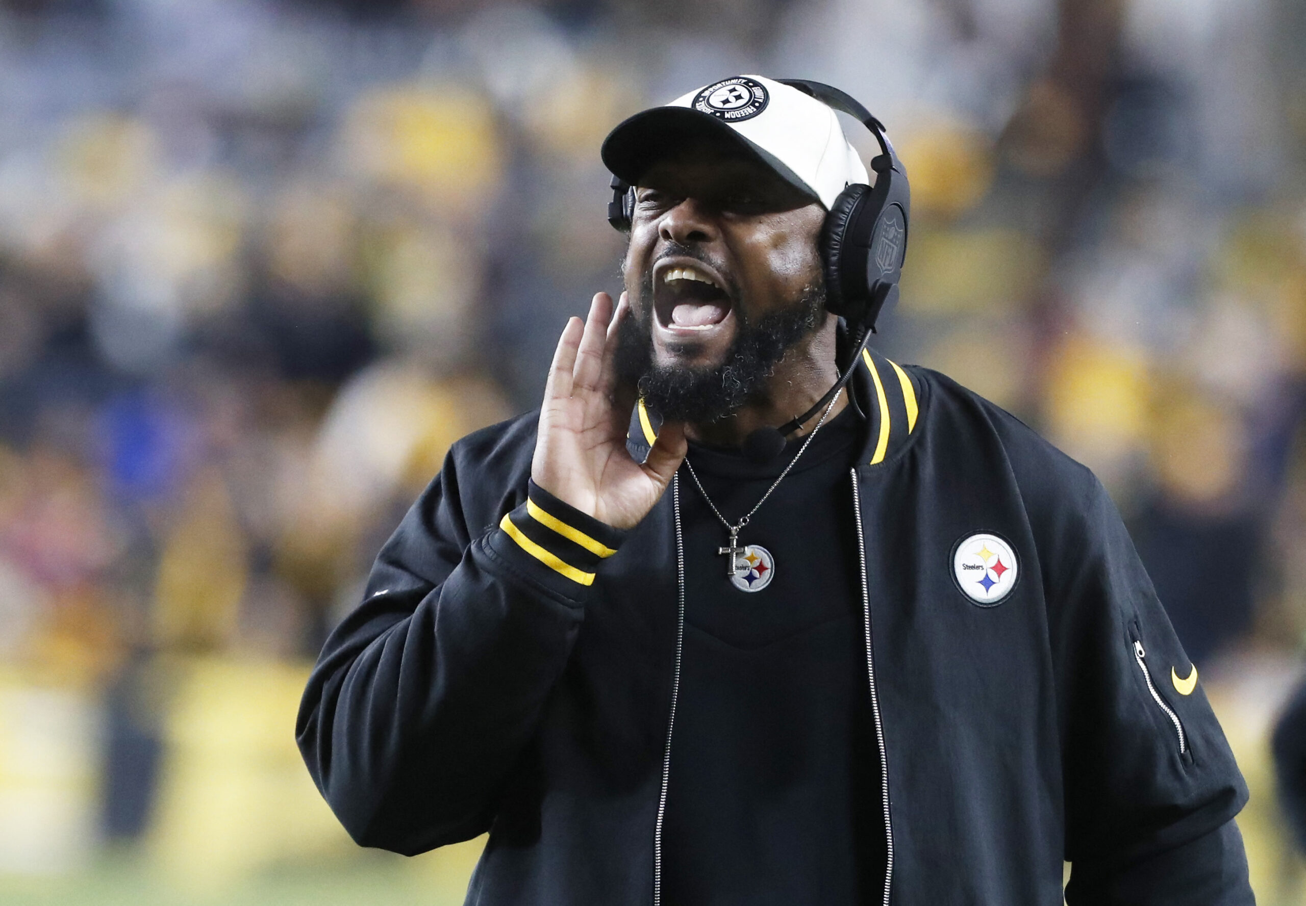 steelers tränare Mike Tomlin skriker