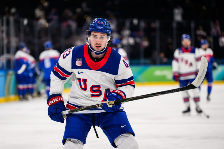 amerikansk spelare på isen