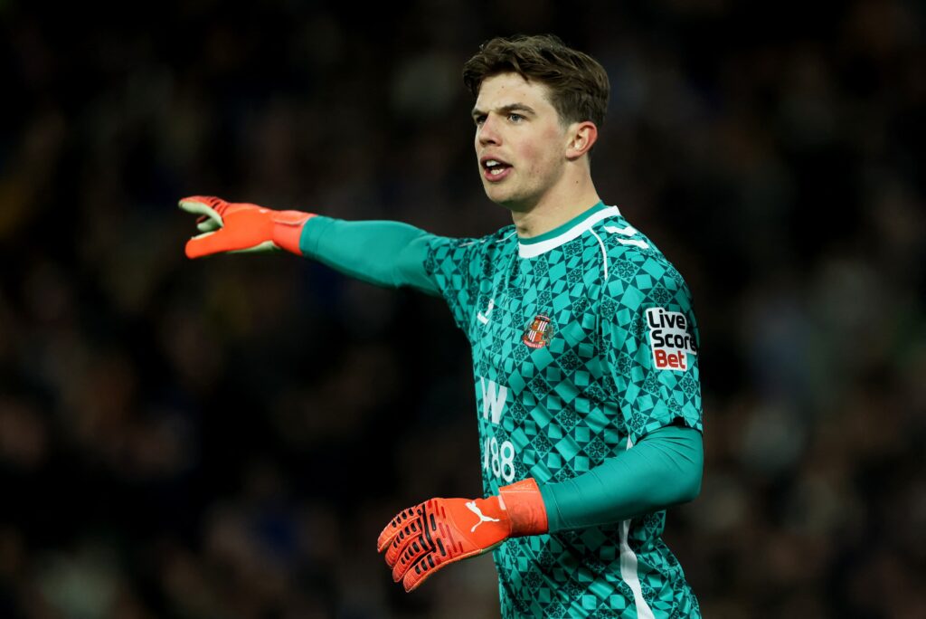 Elanga mot Ellborg: Hett svenskderby i norra England under eftermiddagen