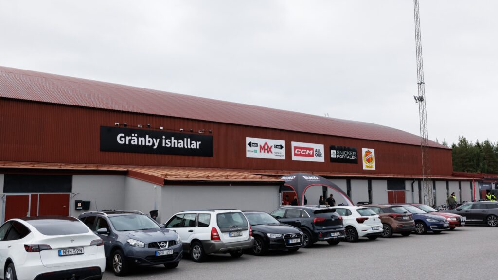 Almtuna IS – BIK Karlskoga på TV: ”Spännande talangduell väntar”