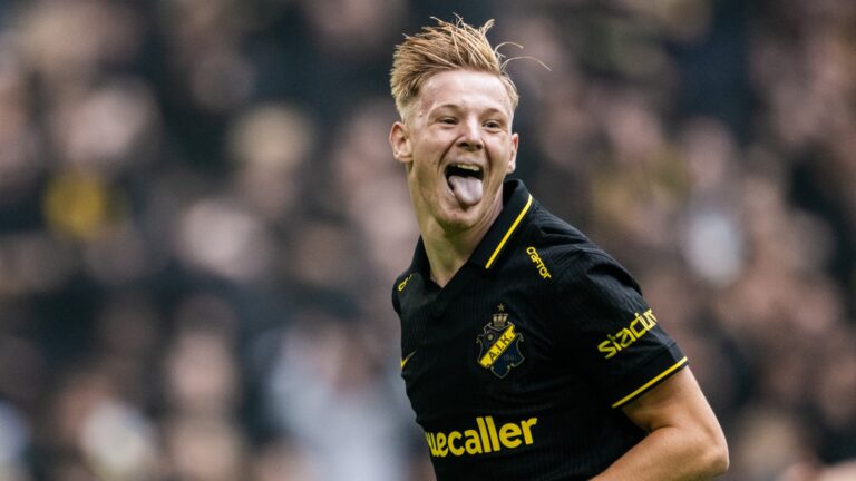 AIK:s derbyhjälte överöst av kärlek: ”Telefonen var sprängd”