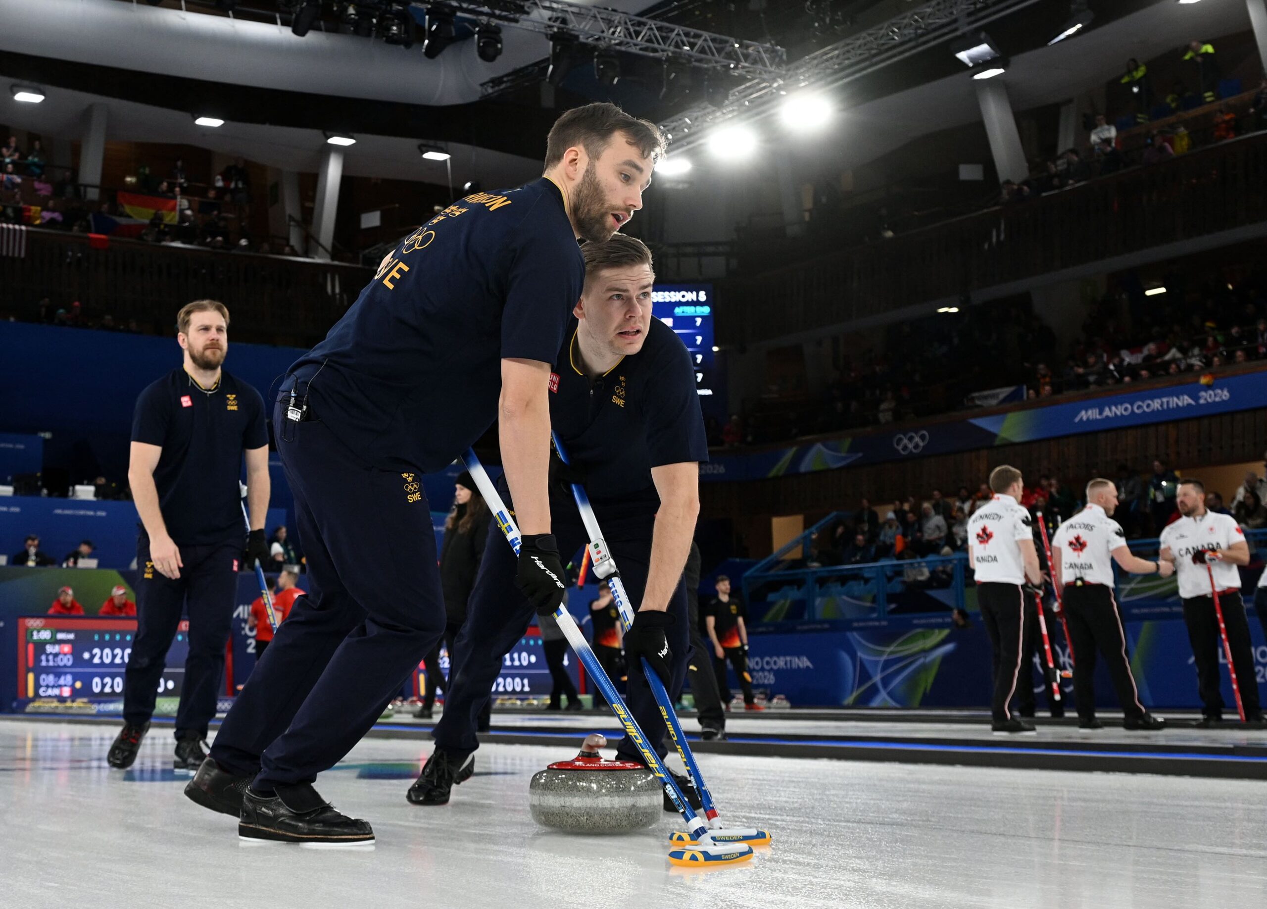 Curling-EM 2026: Båda svenska lagen i semifinal efter Erikssons rysare