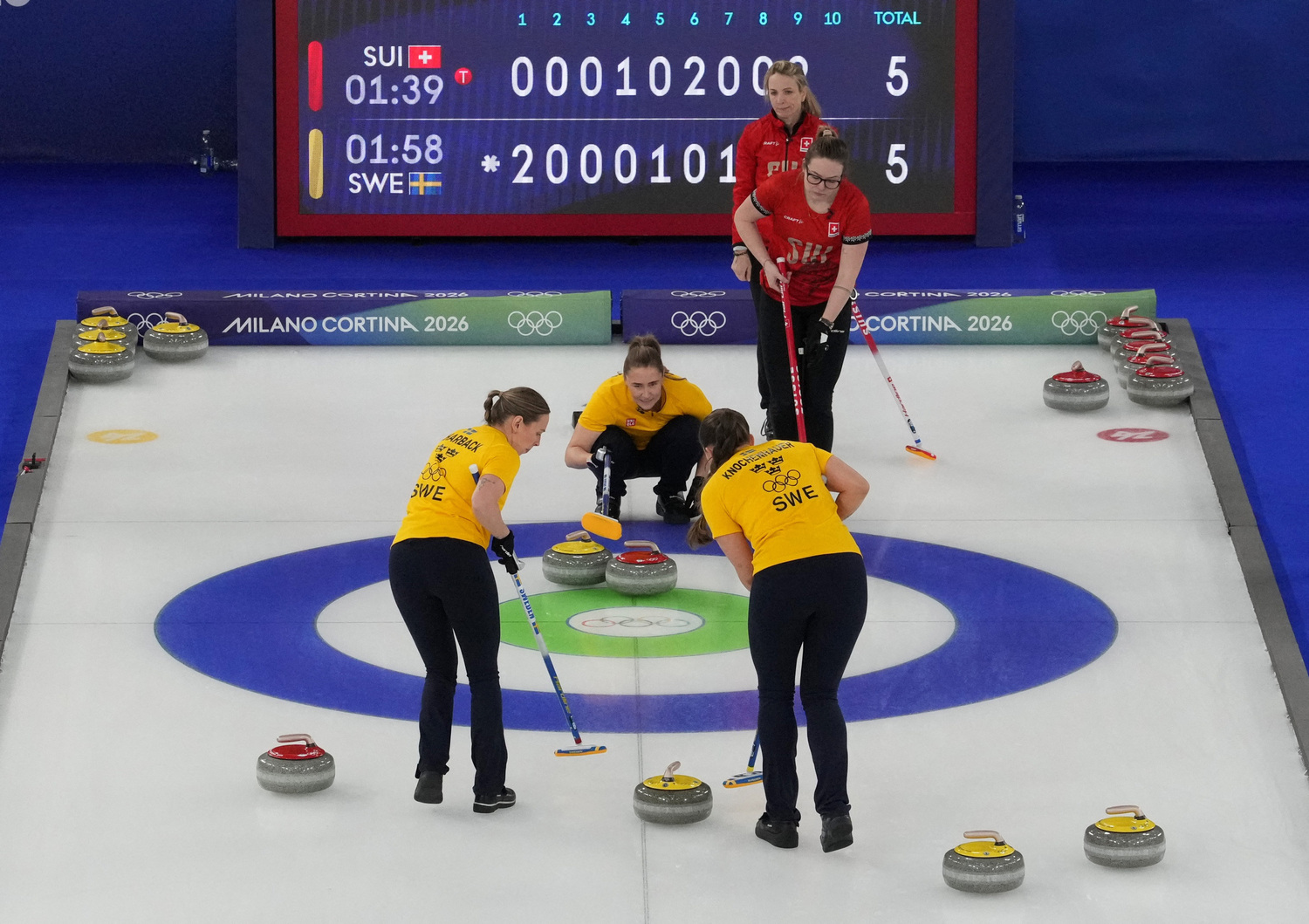 Curling och hockey på SVT: Fyra svenska matcher från morgon till kväll