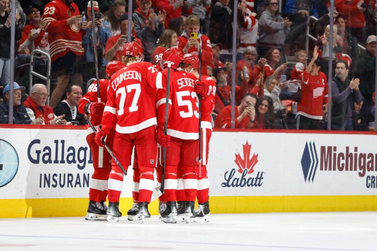 Detroit–Winnipeg ikväll: NHL Sunday börjar med sju svenskar på isen