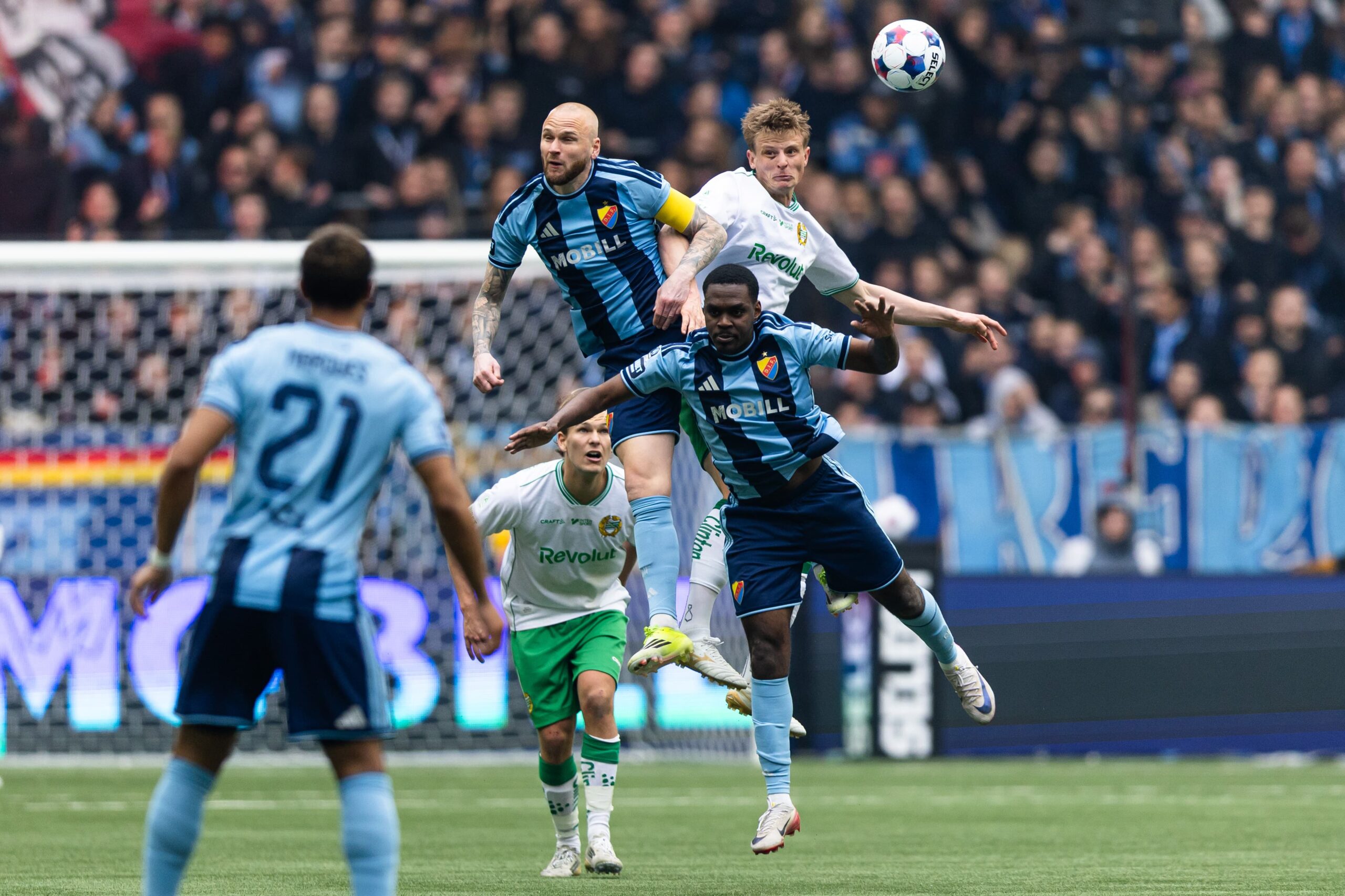 Sport på TV söndag 11 oktober: Derby och Formel 1 samtidigt
