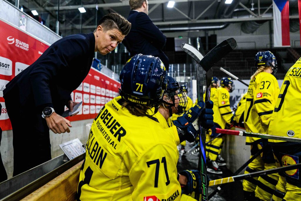 Sveriges VM-trupp i ishockey 2026: Grillfors får chansen när Holst bygger om