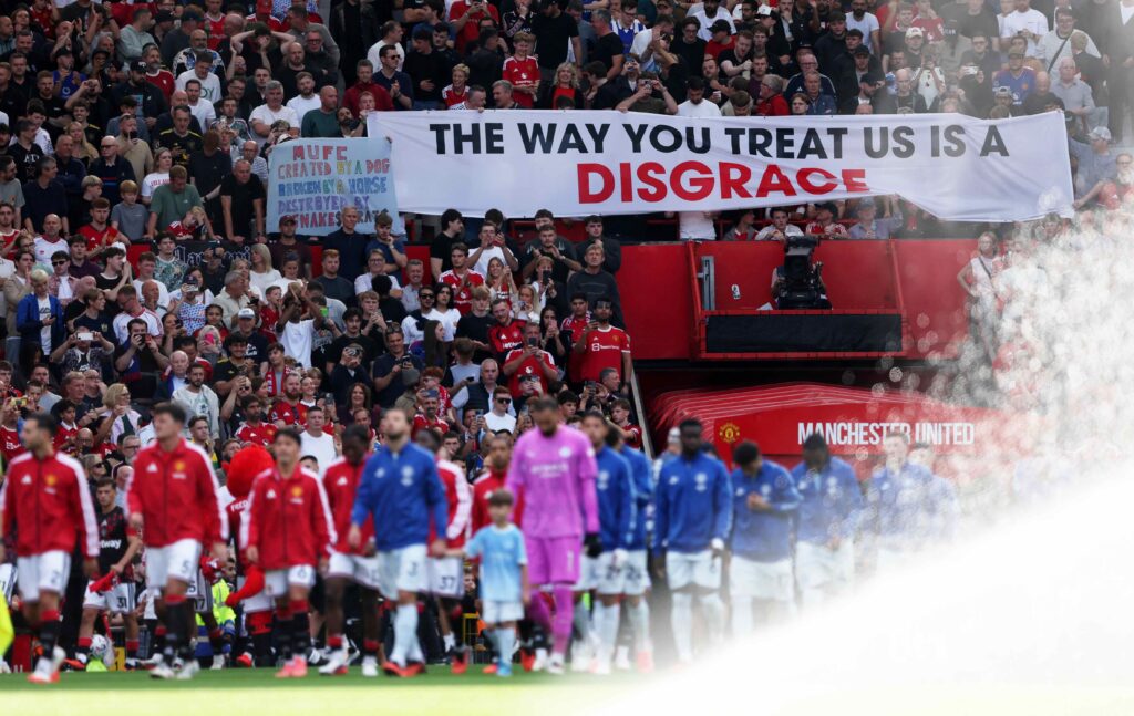 Chelsea–Manchester United på TV och odds: Carrick hänger löst i krisen