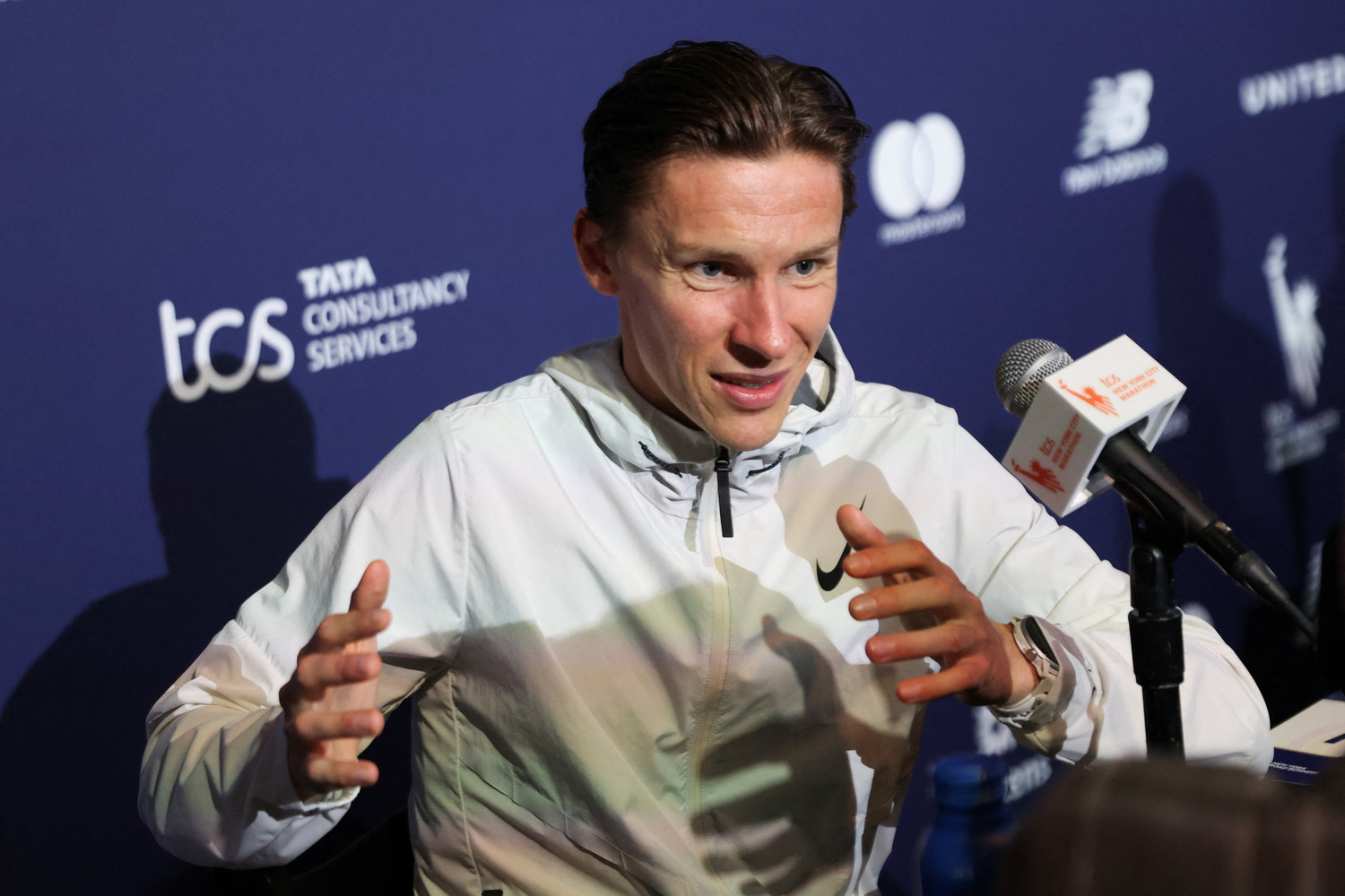 New York Marathon 2026 på TV: Almgren jagar segern i sin debut